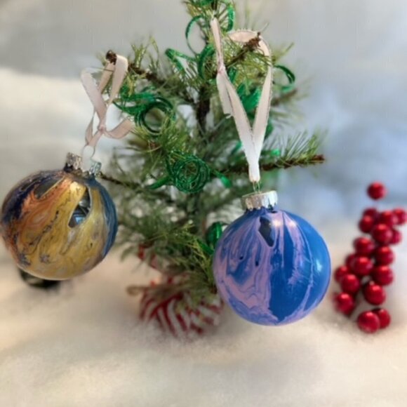 Unique Hand Painted & Sealed Christmas ornaments, plastic SET of 4 - Picture 2 of 2